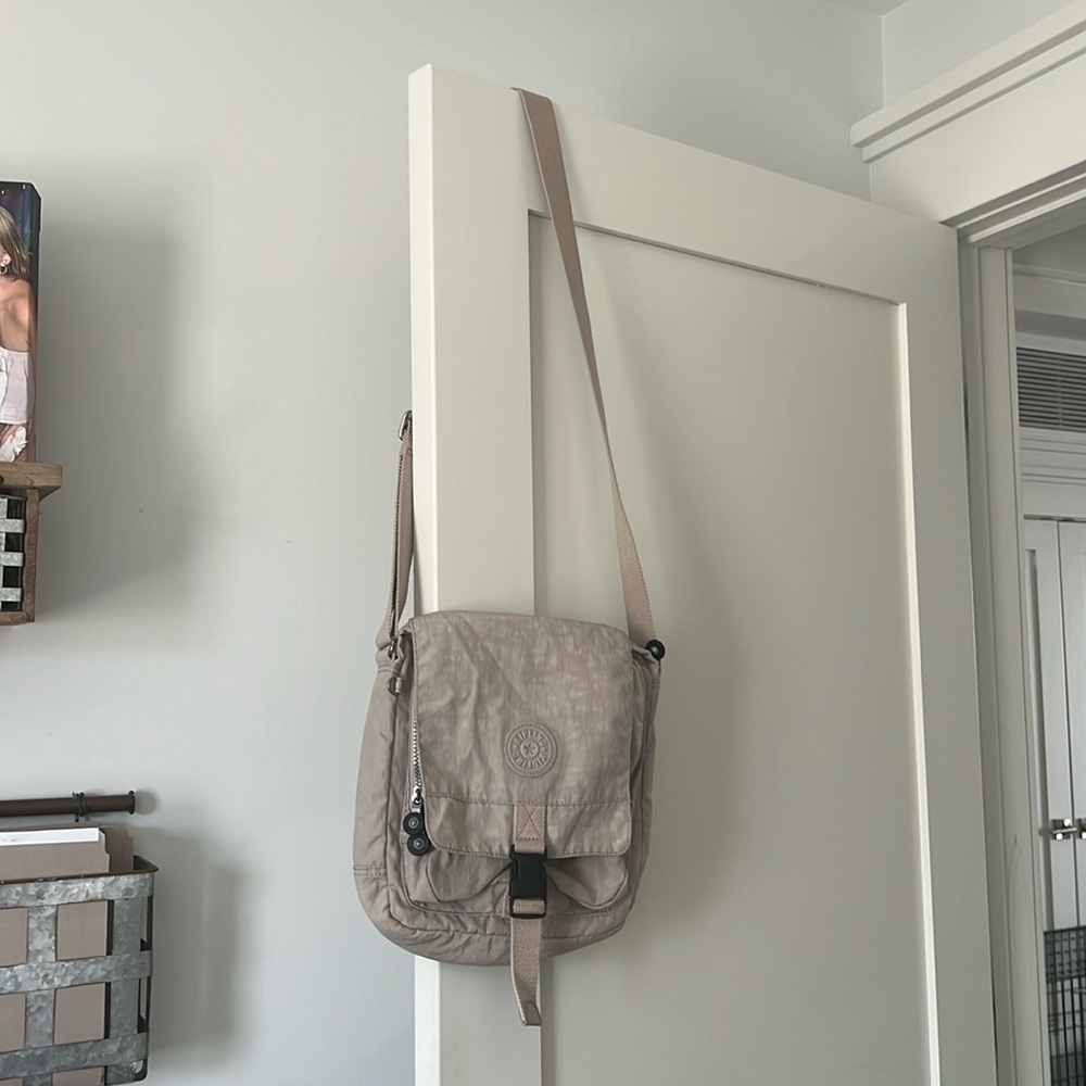 Cream, Kipling Crossbpdy bag